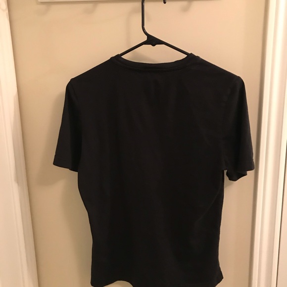 Reebok t shirt - Picture 2 of 3